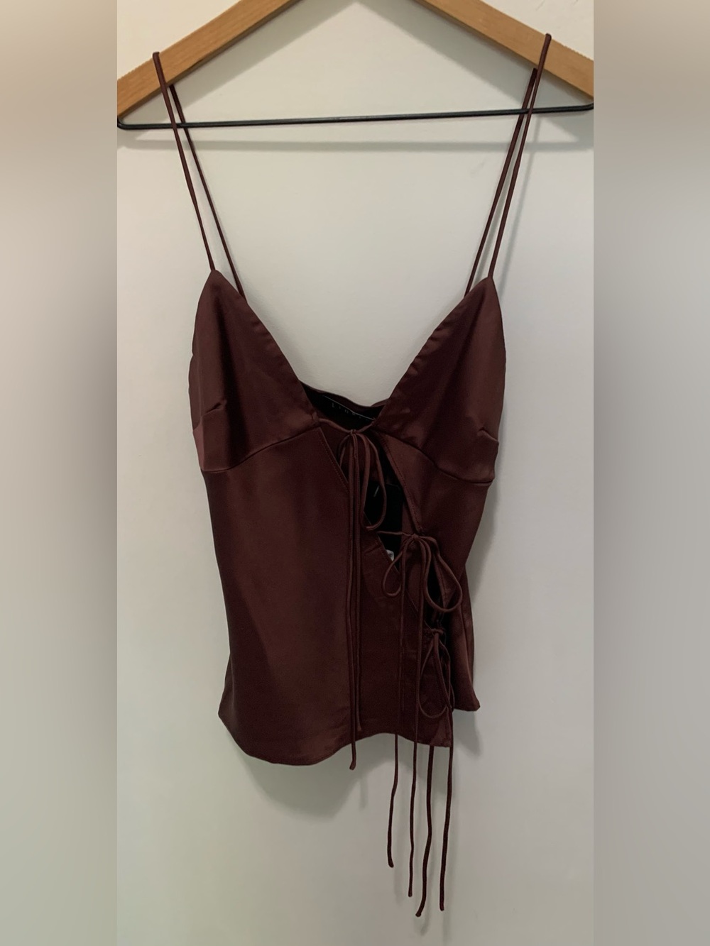 NWT Lioness Mariah Cami Top Satin Brown Size XS /US 2 - Picture 3 of 8